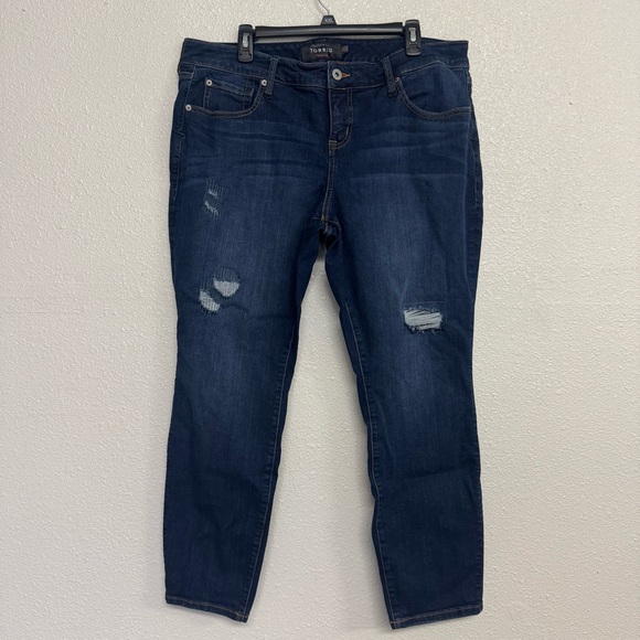 torrid Denim - Torrid Size 18 Short Jeans Skinny Distressed‎ Faux Tears Dark Wash